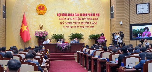 Hà Nội không điều chỉnh mục tiêu tăng trưởng