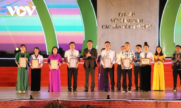 Festival trái cây và sản phẩm OCOP Việt Nam năm 2022 thành công tốt đẹp