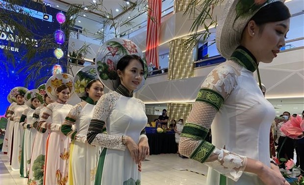 Nét văn hóa và du lịch Việt Nam gây ấn tượng tại sự kiện quảng bá văn hóa nghệ thuật Malaysia 