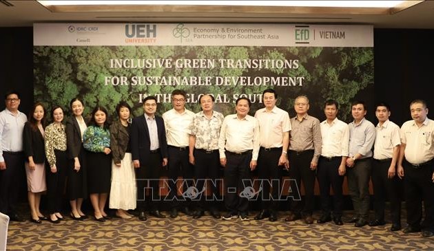 Thúc đẩy chuyển đổi xanh và giảm phát thải tại Việt Nam