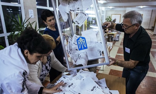 США, НАТО и ЕС не признали результаты референдумов на востоке Украины 