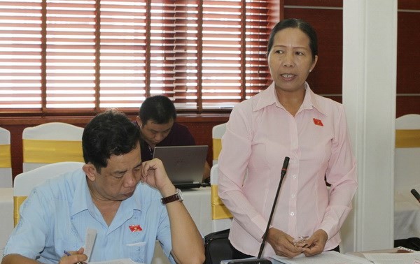 Вьетнамские депутаты обсудили поправки в Законы о жилье и о торговле недвижимостью  