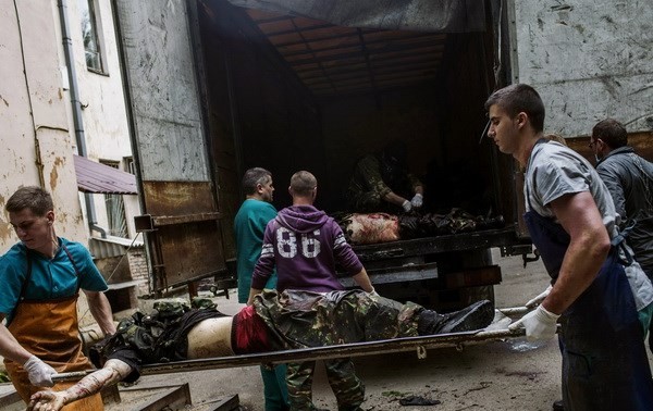 ЕС призвал Россию сотрудничать в прекращении насилия на востоке Украины