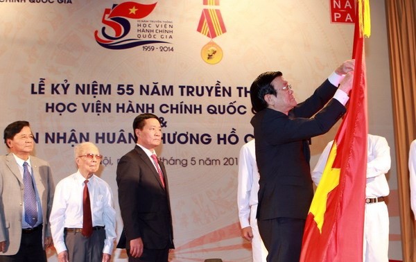 Президент СРВ Чыонг Тан Шанг вручил Национальной административной академии орден Хо Ши Мина