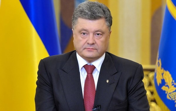 Президент Украины предложил провести новый раунд переговоров по решению кризиса в стране