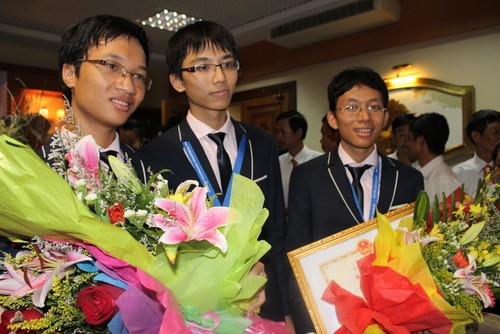 Вьетнам завоевал 3 золотые медали на международной Олимпиаде по математике для школьников 