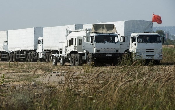 Россия обвиняет Украину в попытке помешать продвижению гуманитарного конвоя