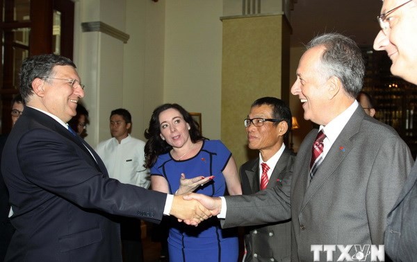 Председатель Еврокомиссии Жозе Мануэл Баррозу посещает г.Хошимин