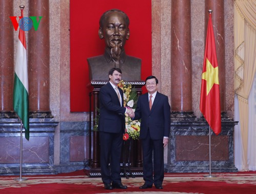 Вьетнам и Венгрия проявили решимость форсировать взаимодействие во многих сферах