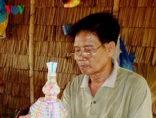 Мастер Лам Фен прилагает усилия для сохранения традиционного искусства народности Кхмер 