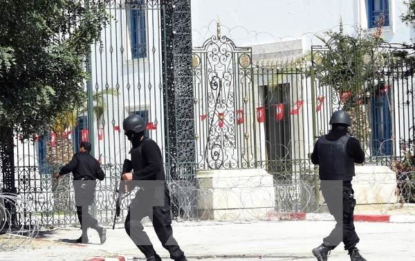 Боевики ИГ взяли на себя ответственность за кровавый теракт в столице Туниса