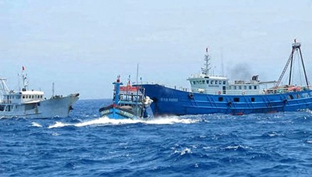 Вьетнамская рыболовецкая артель против запрета на рыболовство в Восточном море