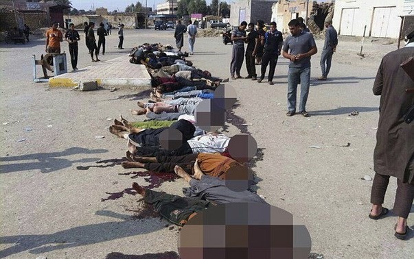 В иракском городе Тикрит нашли тела 470 жертв казненных боевиками ИГ