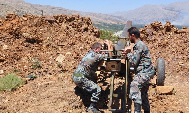 Сирийская армия ведет бои с боевиками ИГ на окраине Пальмиры