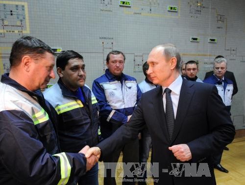 Россия запустила вторую нить энергогомоста в Крым 