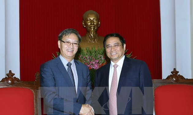 Необходимо поднять вьетнамо-лаосские отношения на новую высоту