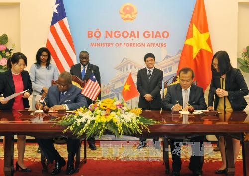 Вьетнам и Либерия официально установили дипломатические отношения