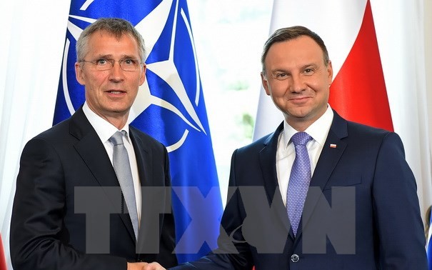 Выход Британии из Евросоюза и отношения с Россией – главные темы саммита НАТО