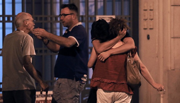Мировое сообщество осудило теракт в Ницце и выразило солидарность с французским народом