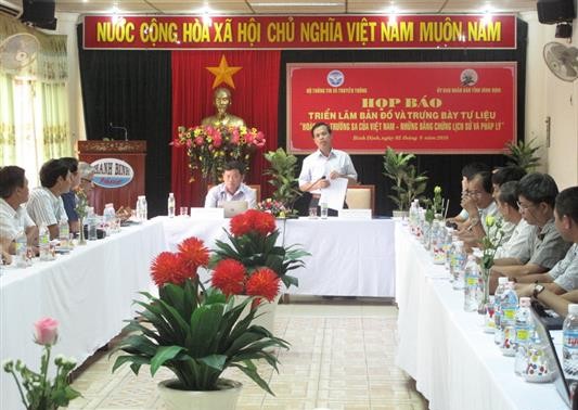 В Биньдине открылась выставка, посвященная суверенитету Вьетнама над островами Хоангша и Чыонгша
