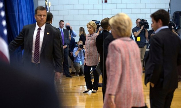 Хиллари Клинтон вернулась к своей избирательной кампании