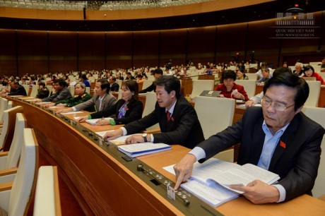 Парламент Вьетнама провел голосование по постановление о пятилетнем финансовом плане