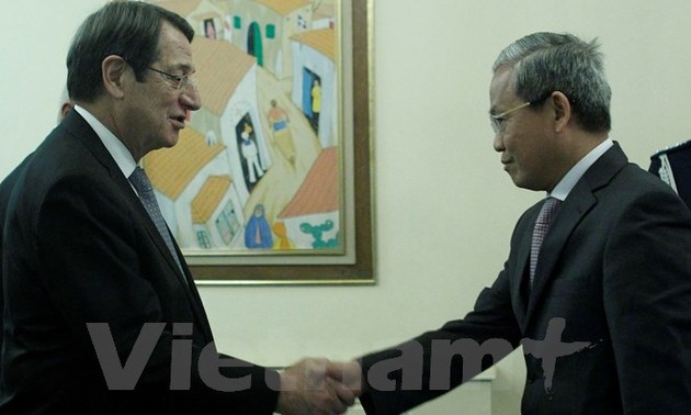 Президент Кипра выразил удовлетворение динамичным развитием традиционной дружбы с Вьетнамом