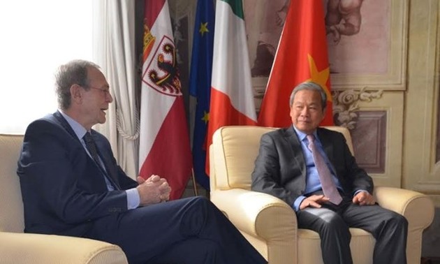 Итальянская провинция Тренто желает активизировать сотрудничество с вьетнамской провинцией Футхо