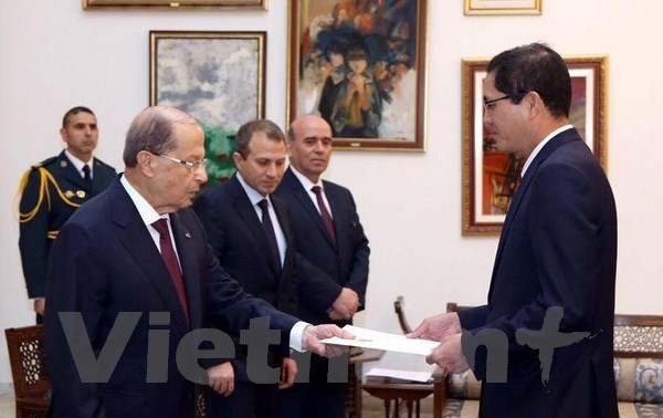 Президент Ливана желает продолжить развивать отношения с Вьетнамом