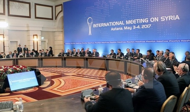 Сирийская оппозиция отправит единую делегацию в Женеву на переговоры с представителями Дамаска