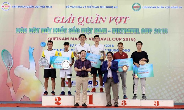 В городе Винь завершился Кубок по теннису Viettravel 2018