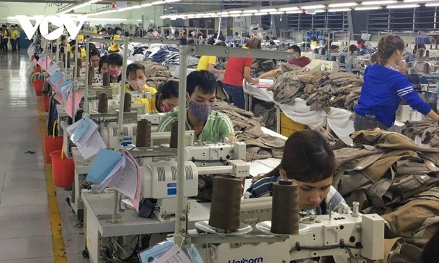 Многие предприятия Вьетнама загружены заказами до конца 2021 года