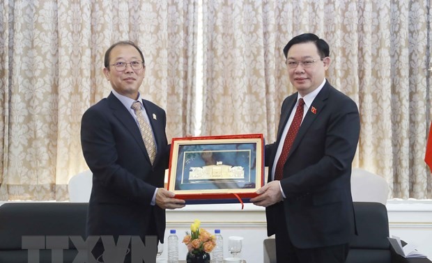 Председатель Национального собрания Вьетнама: Будет создан центр вьетнамской культуры в Республике Корея