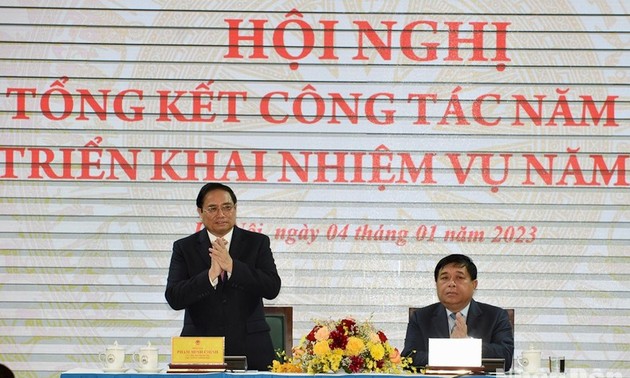 Премьер-министр Фам Минь Тинь: Министерство планирования и инвестиций должно внести вклад в построение независимой и самодостаточной экономики, глубоко интегрирующейся в мировую экономику