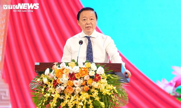 Вице-премьер Чан Хонг Ха принял участие в церемонии объявления о начале Месяца действий ради детей 2024 
