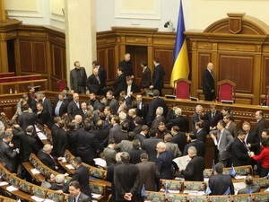 乌克兰议会就东南部局势召开闭门会议
