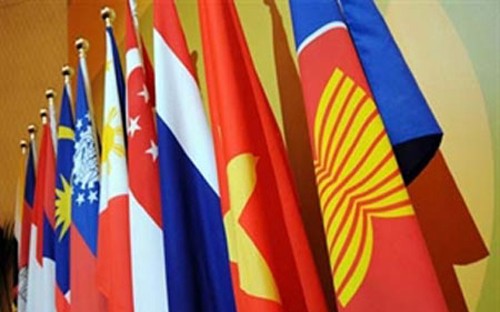 东盟与东亚峰会重申关于推动经济一体化进一步向深度和广度发展的承诺