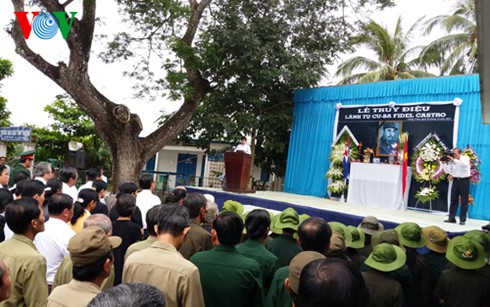 越南以国葬规格为古巴领袖菲德尔·卡斯特罗举行全国悼念仪式