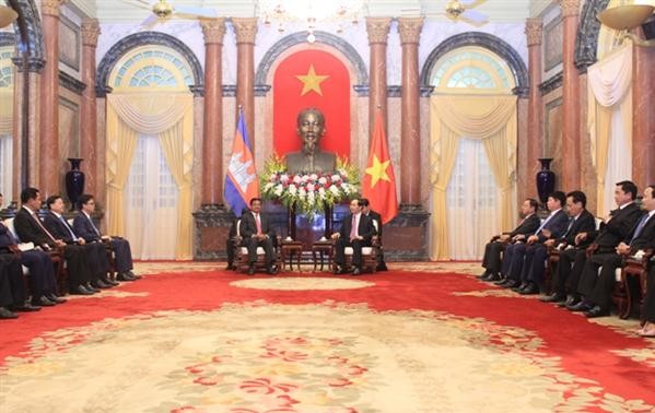 陈大光会见柬埔寨副首相兼内政大臣韶肯