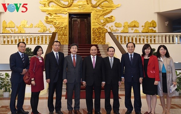 越南政府总理阮春福会见韩联社代表团