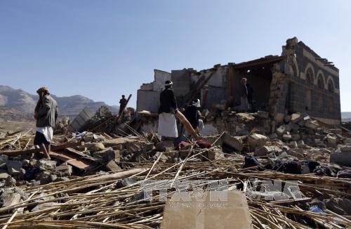 也门一处军事基地遭到恐怖袭击  多人丧生