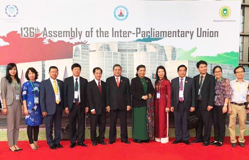 越南出席议联第136届大会全体会议和执行委员会会议