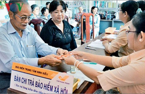 越南力争到2020年有3000万劳动者参加社会保险