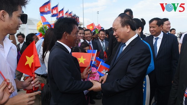 阮春福抵达金边开始对柬埔寨进行正式访问