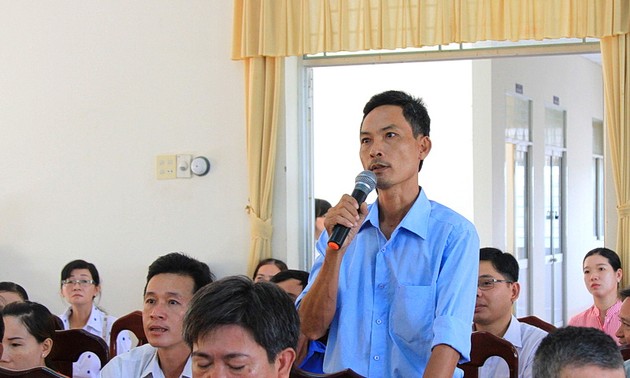 越南祖国阵线中央委员会主席陈清敏视察芹苴市