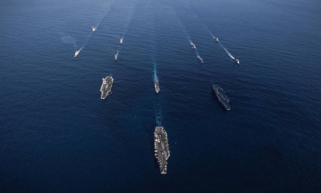 美日韩举行海上联合军演