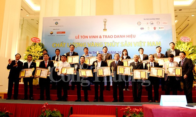  81个集体和个人荣获2017年“越南水产金质量”称号