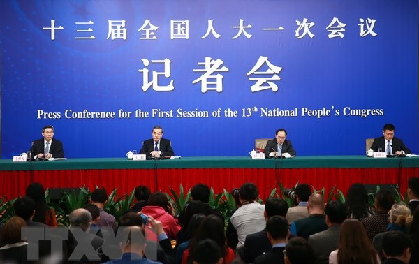 中国十三届全国人大一次会议：明确对美国、俄罗斯和东盟的外交政策