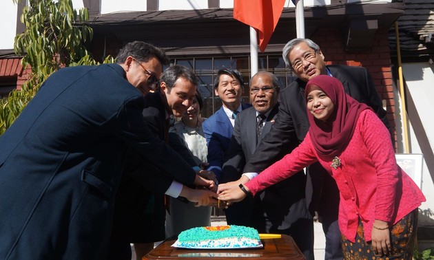 东盟成立51周年：越南驻智利大使馆主持纪念活动