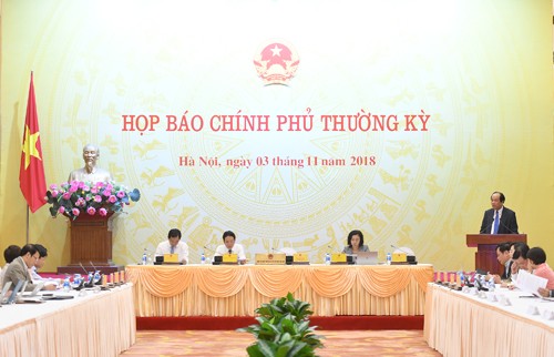 越南政府举行十月份例行记者会